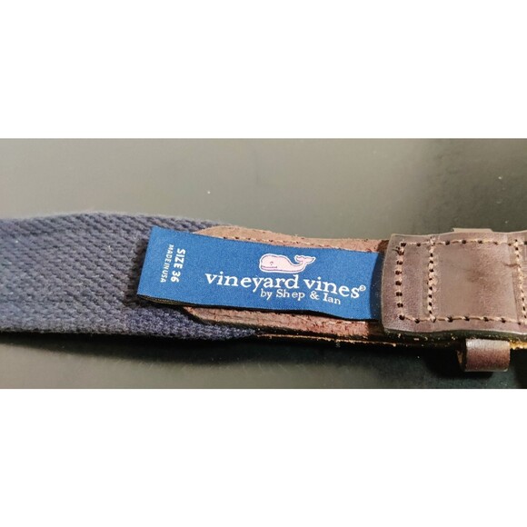 Vineyard Vines Whale Canvas and Leather Tipped Golf belt Size 36 Pre Owned - Picture 6 of 14